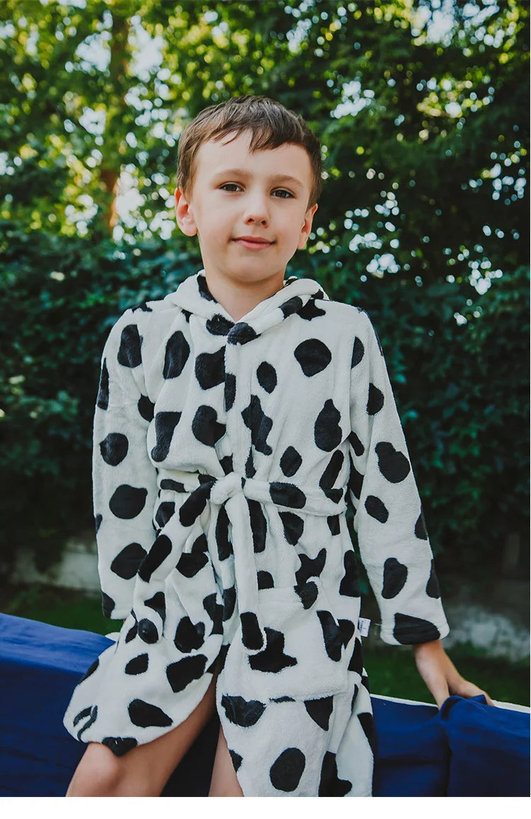 Kids Cartoon Flannel Bathrobe | Soft Unisex Children’s Robe for Boys & Girls, Cozy All-Season Sleepwear (Ages 2–8)