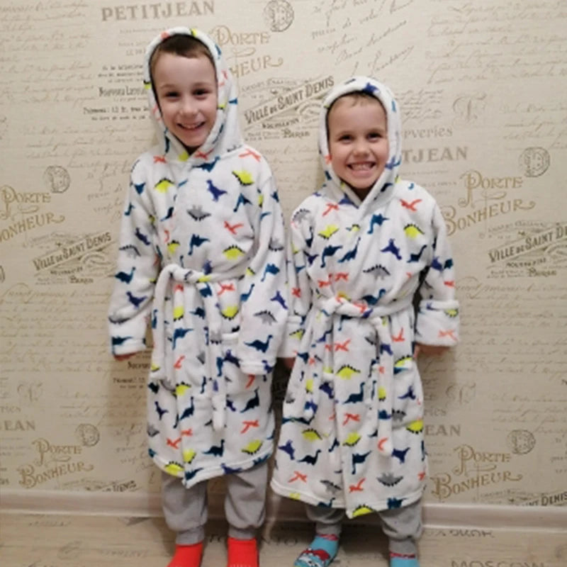 Kids Cartoon Flannel Bathrobe | Soft Unisex Children’s Robe for Boys & Girls, Cozy All-Season Sleepwear (Ages 2–8)