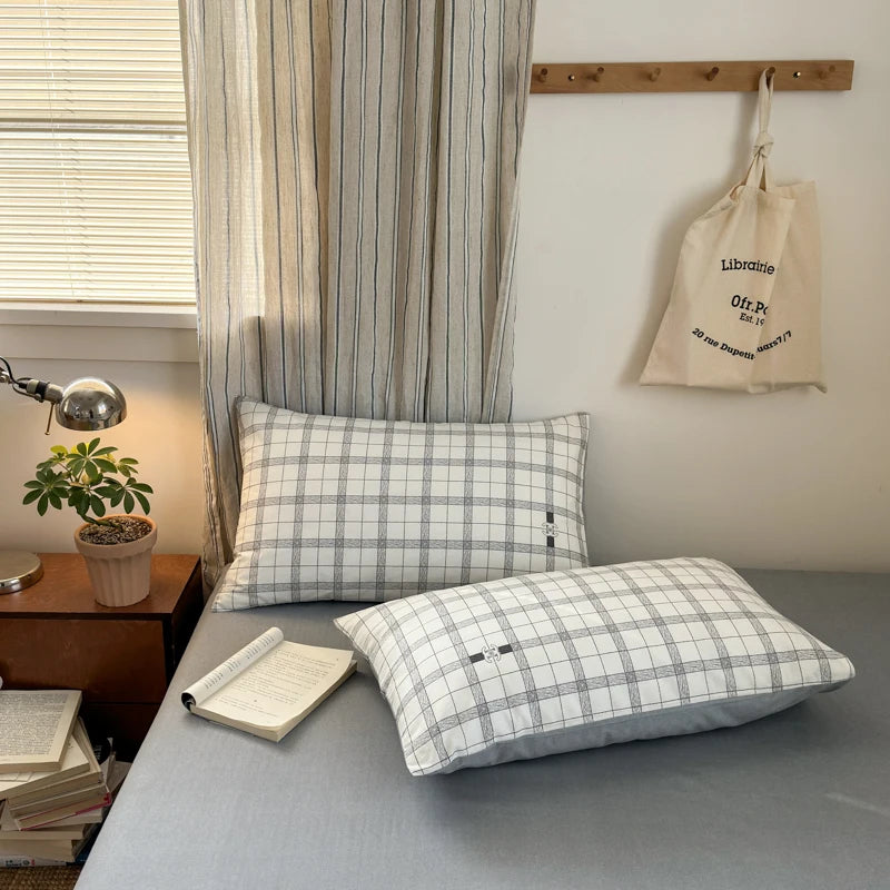 100% Cotton Plaid Style Duvet Cover Set with 2 Pillowcases - Soft & Breathable Bedding Set, Hypoallergenic, Easy Care