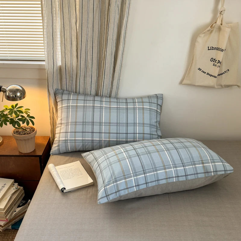 100% Cotton Plaid Style Duvet Cover Set with 2 Pillowcases - Soft & Breathable Bedding Set, Hypoallergenic, Easy Care