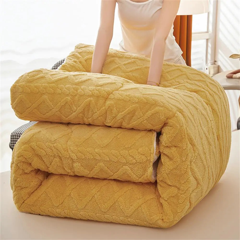 Thick Winter Warm Blanket for Beds – Artificial Lamb Cashmere Weighted Comforter & Heavy Duvet Quilt