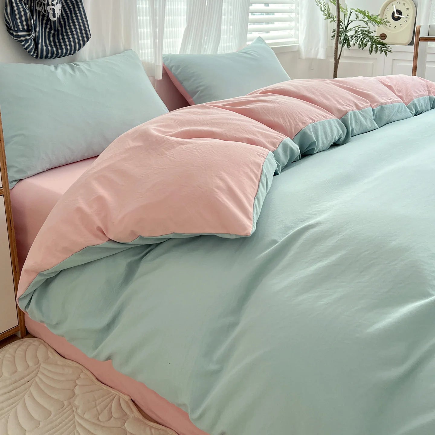 400TC Polyester 4-Piece Bedding Set – Duvet Cover, Sheet & Pillowcases